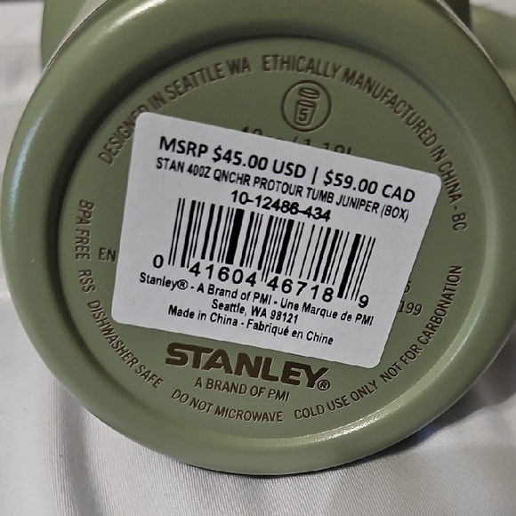 Stanley  Tumbler 40 oz (1.18 L)Soft olive green color. - Picture 6 of 6